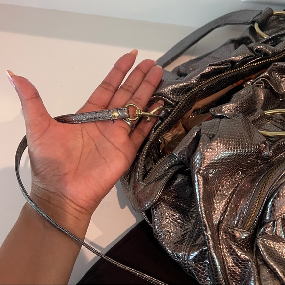 Bulga Metallic Silver Satchel Bag | Y2K Shoulder Purse with Crossbody Strap | 16 - Picture 8 of 9